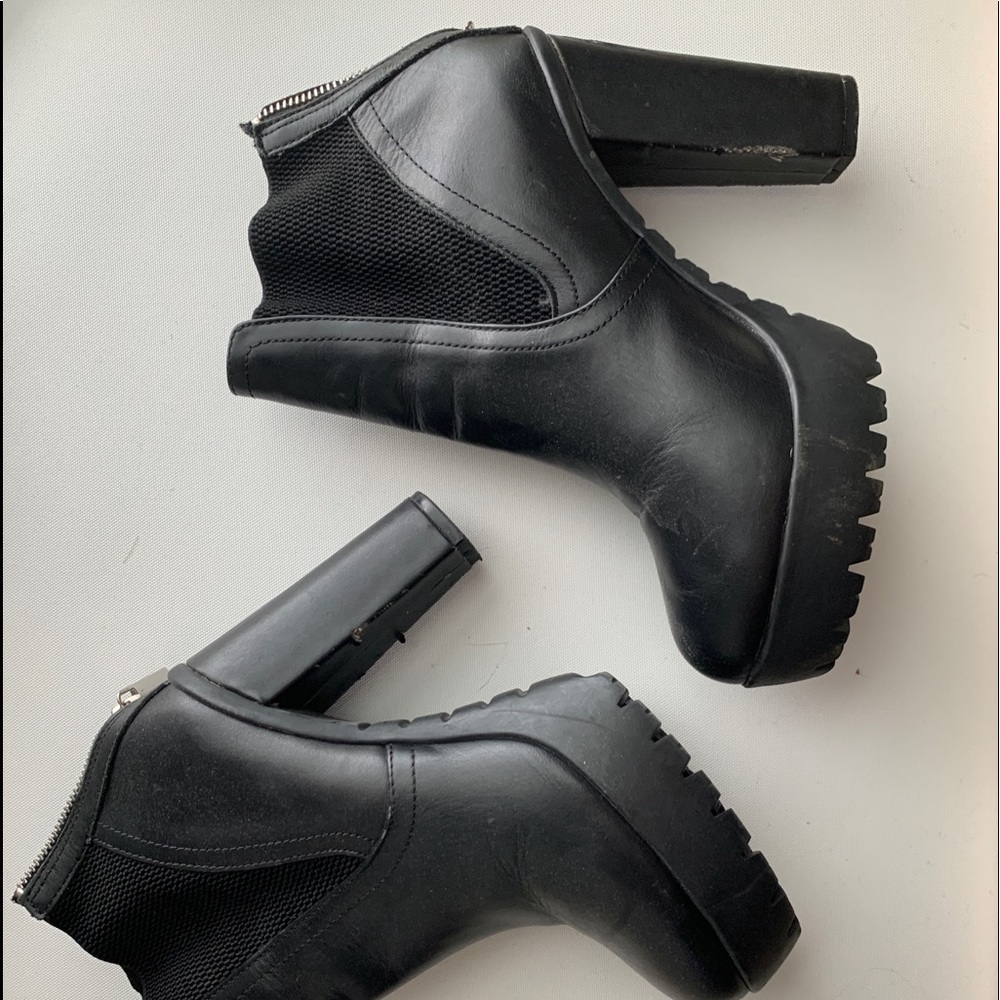 Chelsea heels